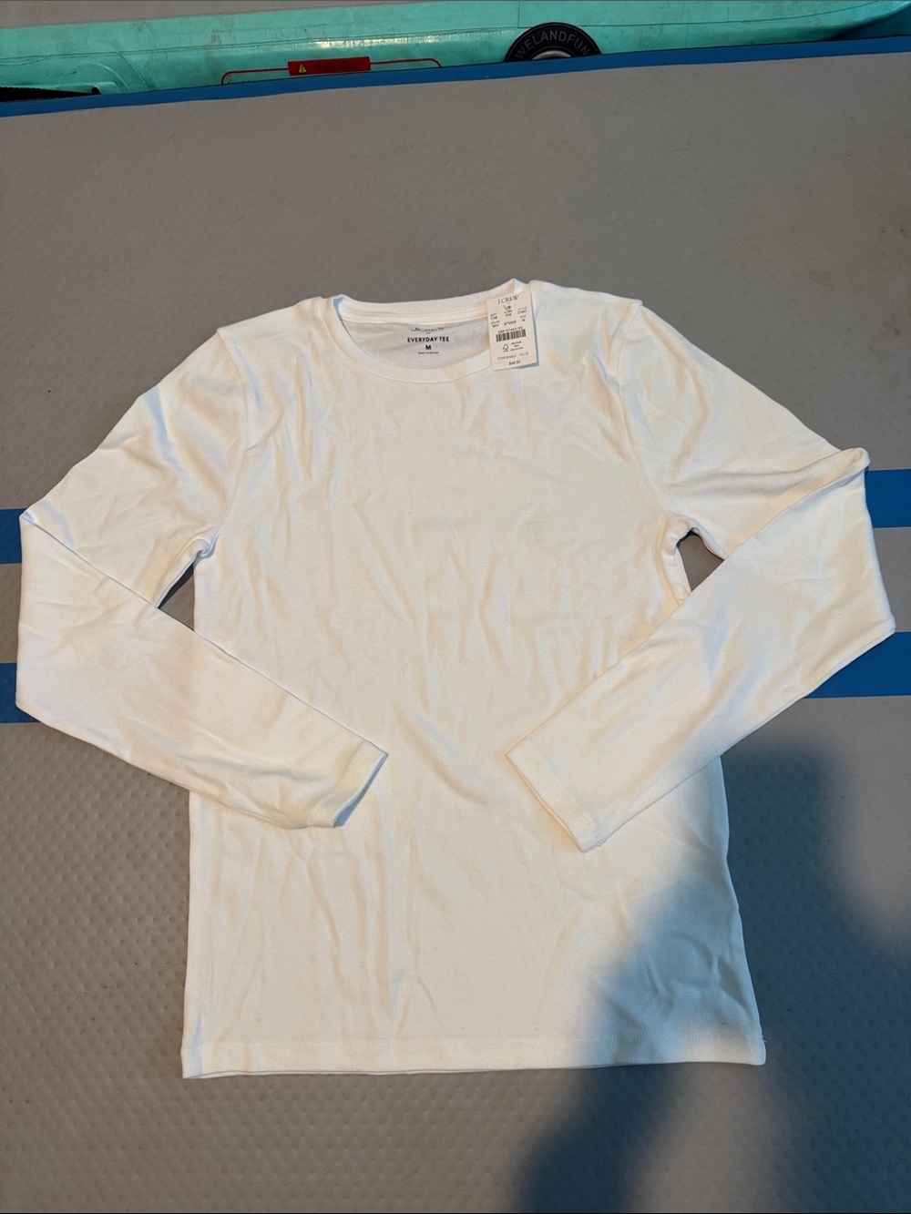 Everyday Women’s Long-Sleeve Crew Neck Shirt - White